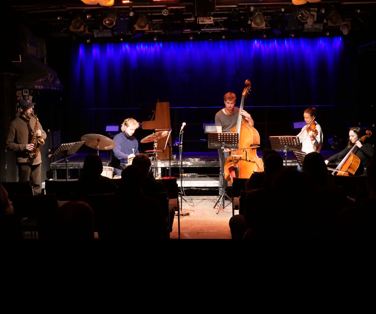 Emil Buchholtz Searching